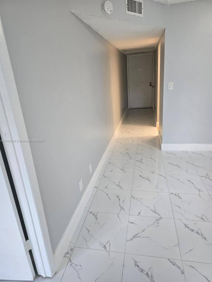 Tamarac, FL 33321,8040 Colony Cir N #103