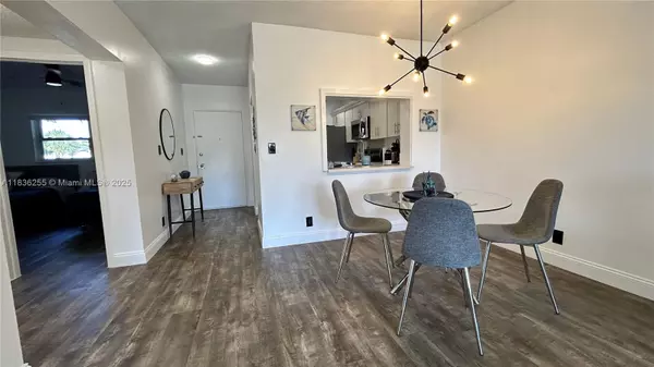 4117 Bougainvilla Dr #210, Lauderdale By The Sea, FL 33308