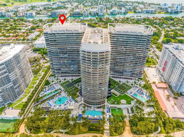 Bal Harbour, FL 33154,9701 Collins Ave #802S