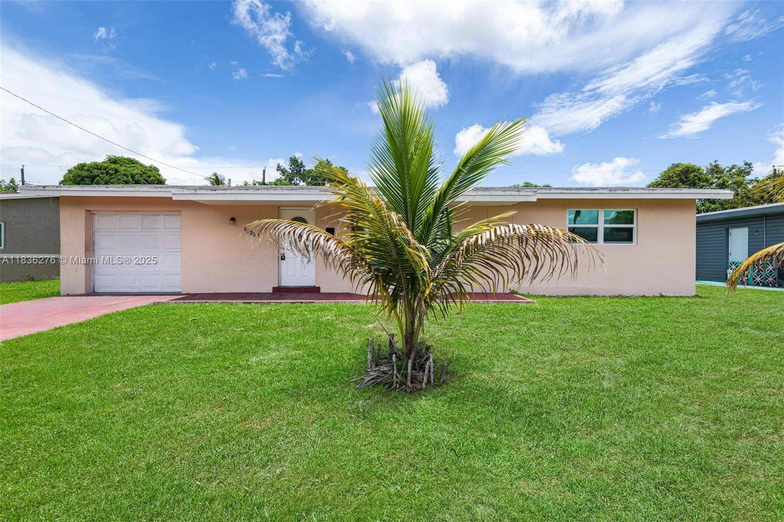 2660 NW 43rd Ter, Lauderhill, FL 33313