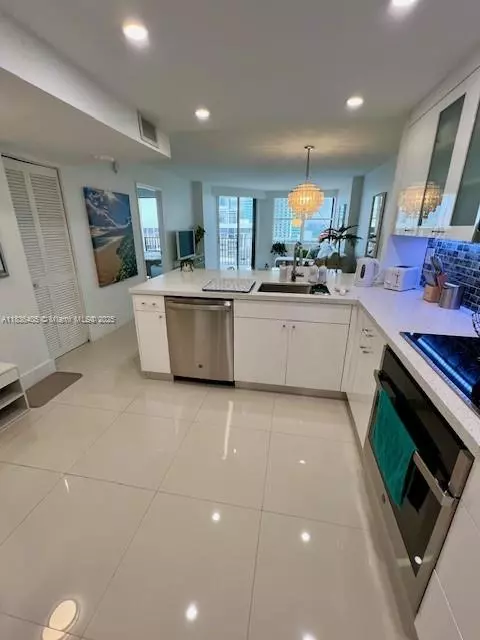 Miami, FL 33129,1901 BRICKELL AV #B2405