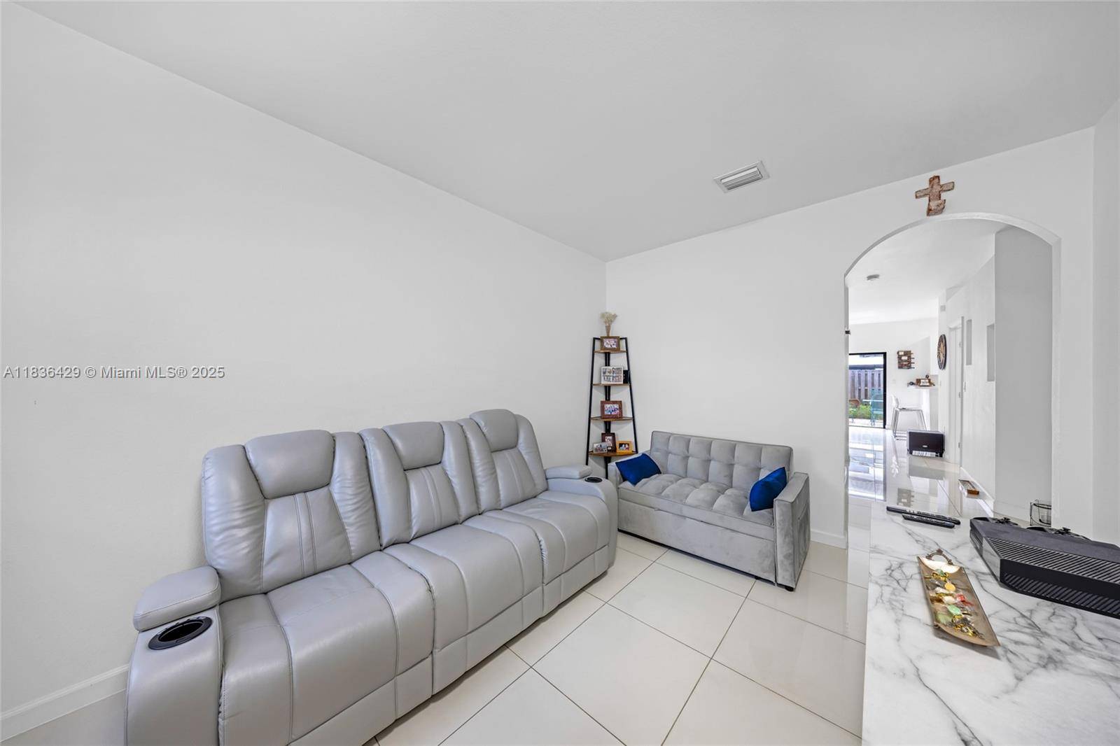 Doral, FL 33178,8877 NW 103rd Ave