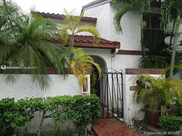 Miami, FL 33179,323 Ives Dairy Rd #06