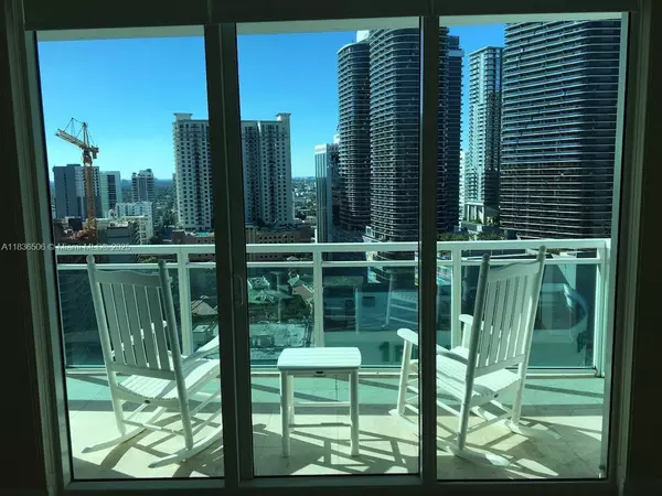 Miami, FL 33131,951 Brickell Ave #2405