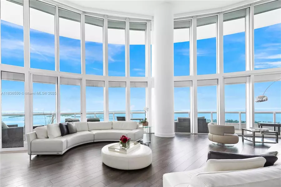 1643 Brickell Ave #3301, Miami, FL 33129