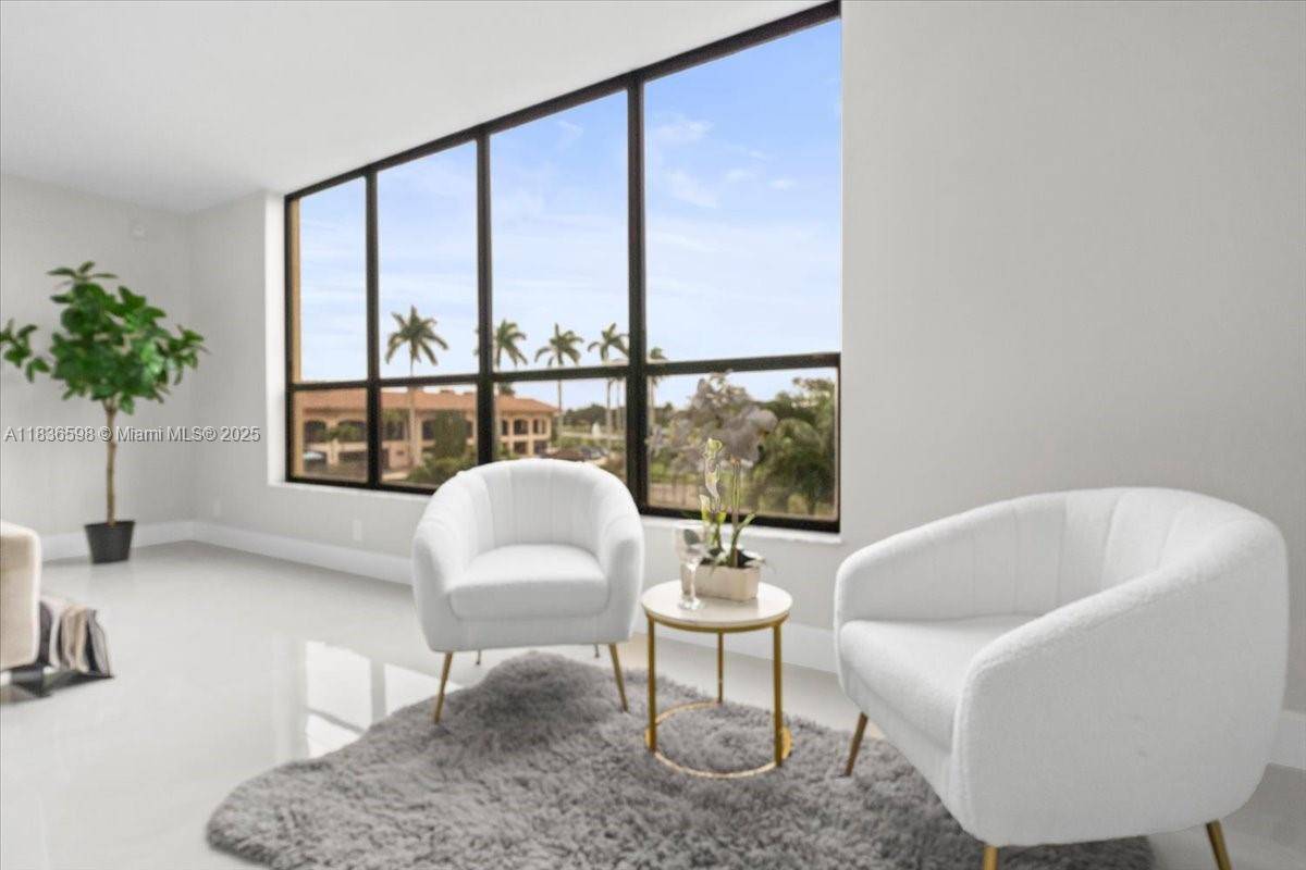 Boca Raton, FL 33433,7153 Promenade Dr #302