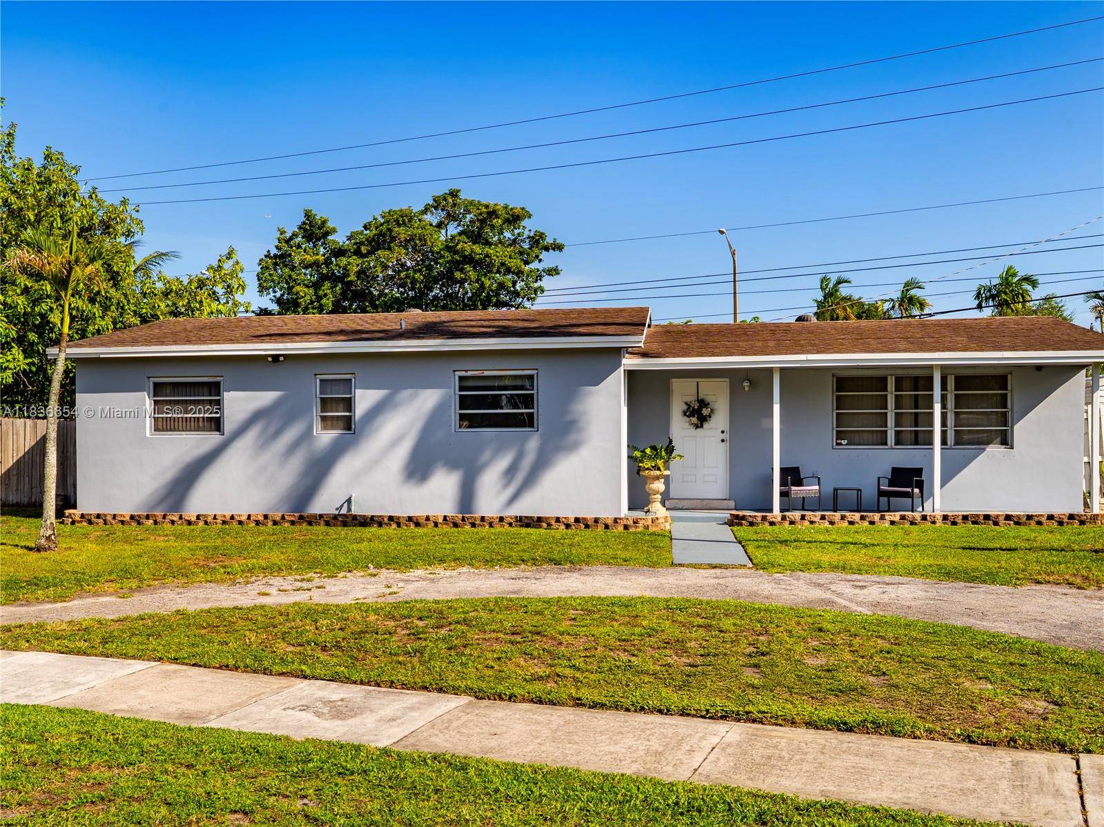 6530 Tyler St, Hollywood, FL 33024