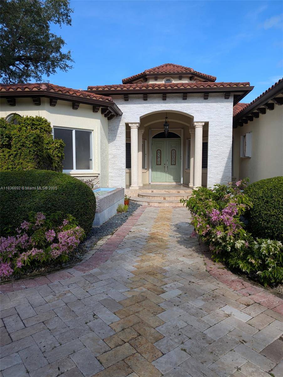 Pinecrest, FL 33156,13400 SW 83rd Ave