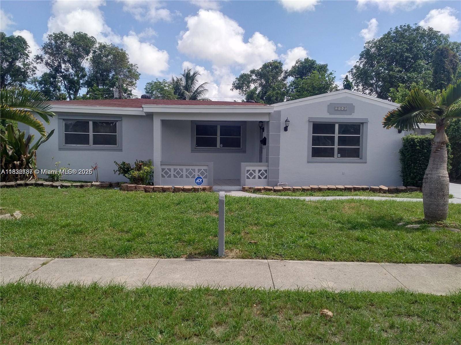 2840 SW 8th St, Fort Lauderdale, FL 33312