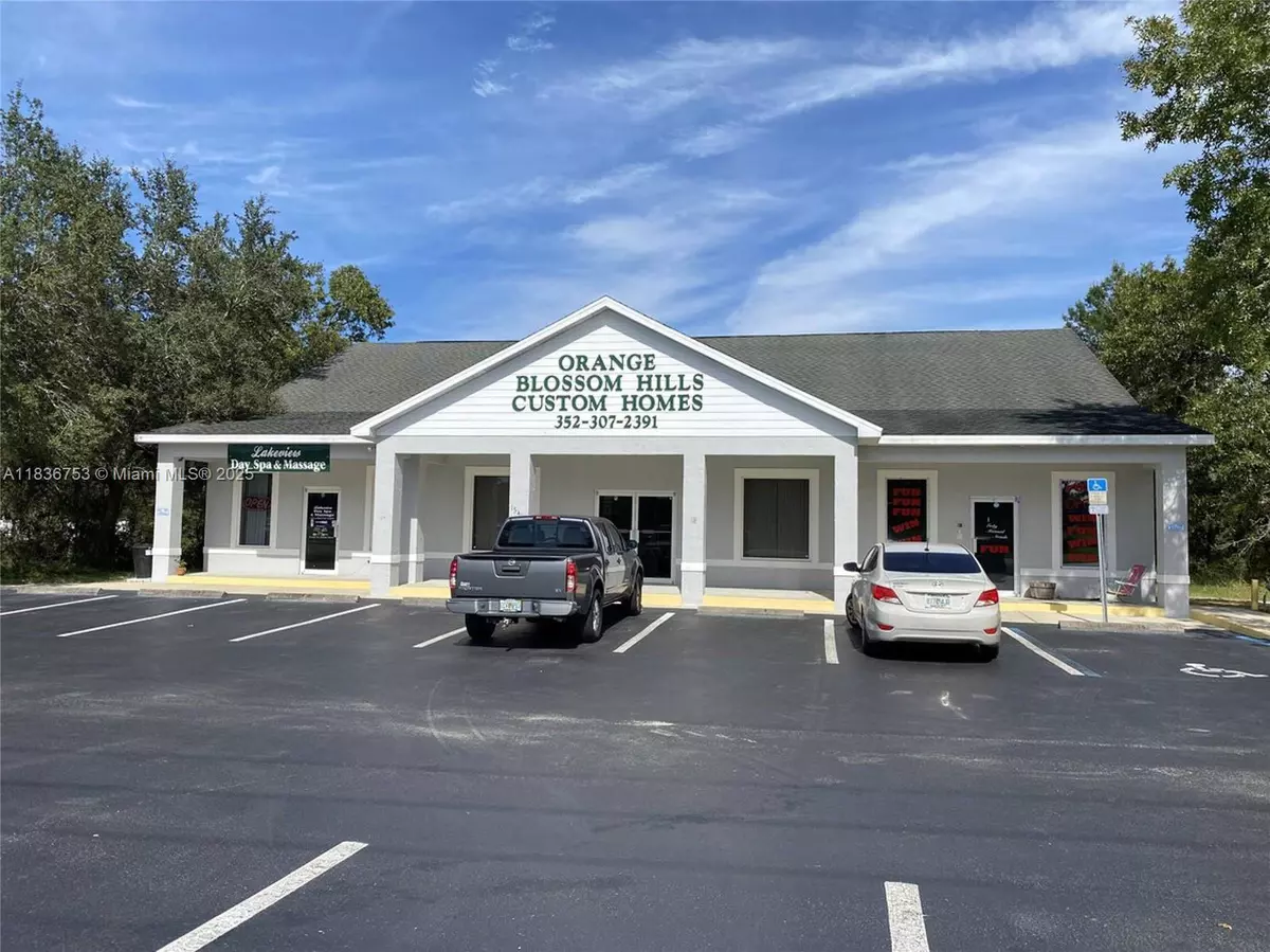 ,, FL 34491,15437 S US Highway 441
