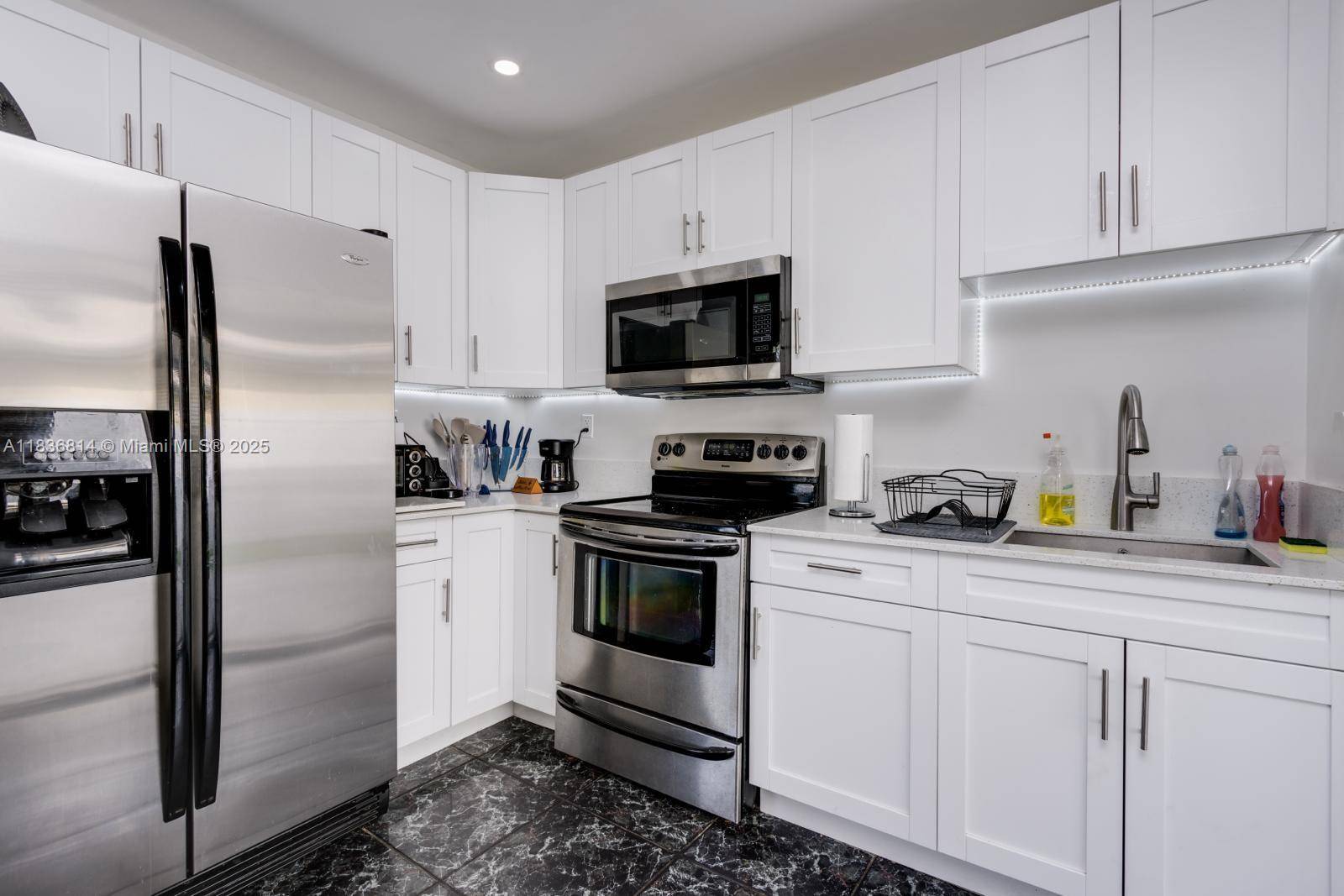2784 NW 9th St, Fort Lauderdale, FL 33311