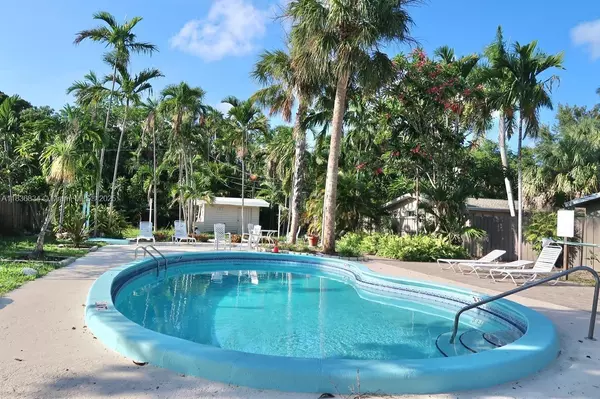 112 SW 20th Ave #1-2, Fort Lauderdale, FL 33312