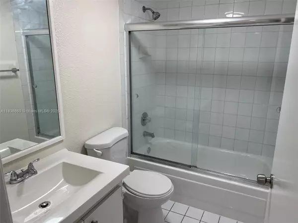 Hialeah, FL 33016,6060 W 21st Ct #205