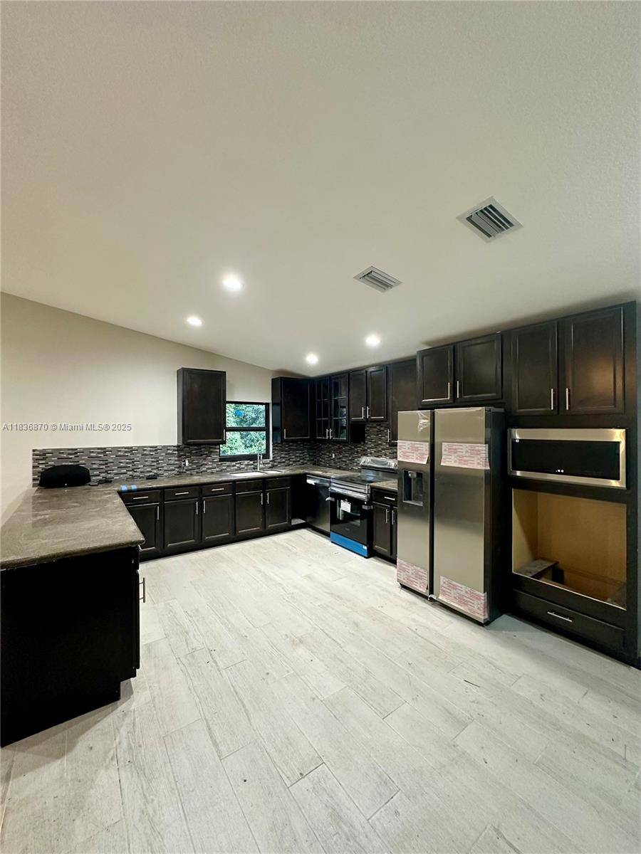Westlake, FL 33470,18268 N 42nd Rd N