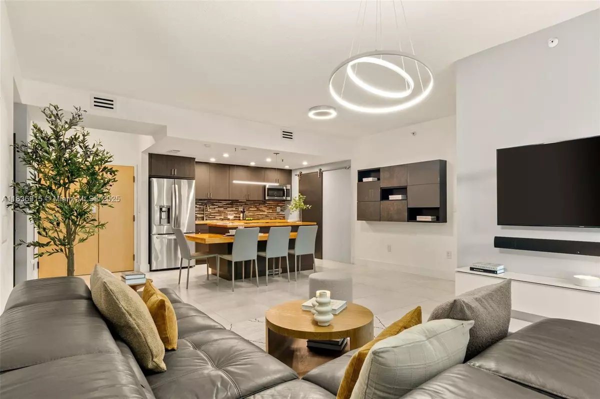 Doral, FL 33178,9755 NW 52nd St #206