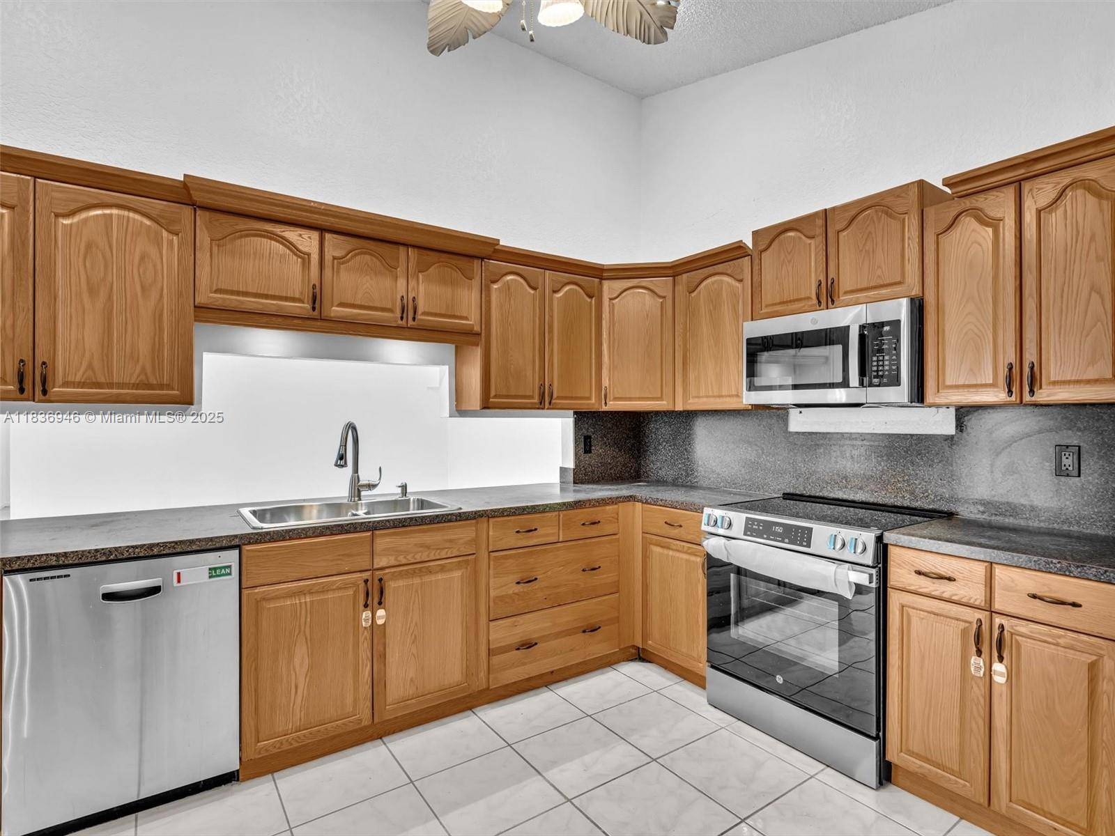 Dania Beach, FL 33312,5201 SW 31st Ave #112