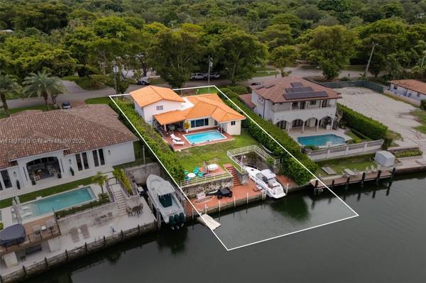 Coral Gables, FL 33146,5308 Riviera Dr