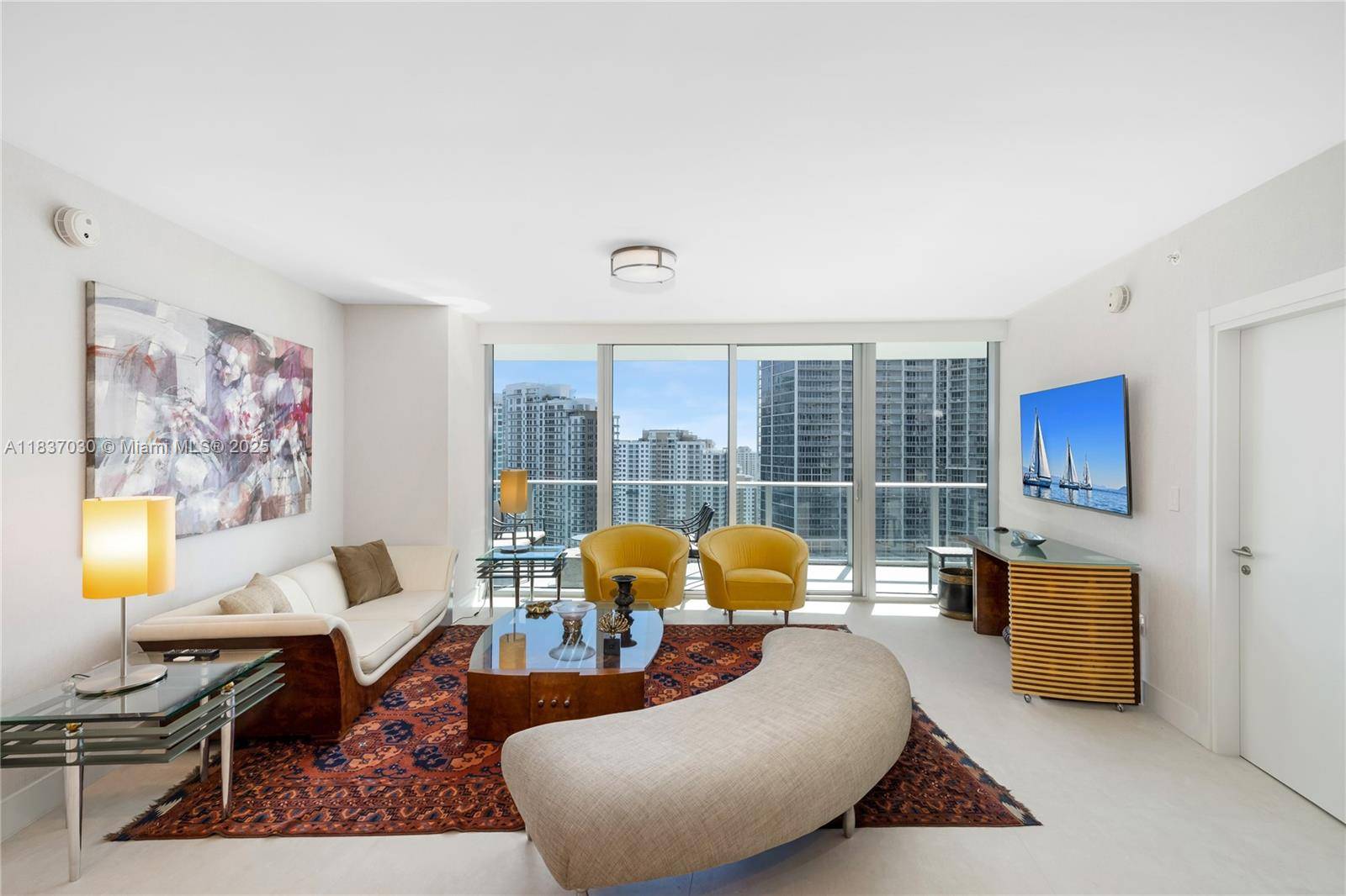 Miami, FL 33131,200 Biscayne Boulevard Way #3207