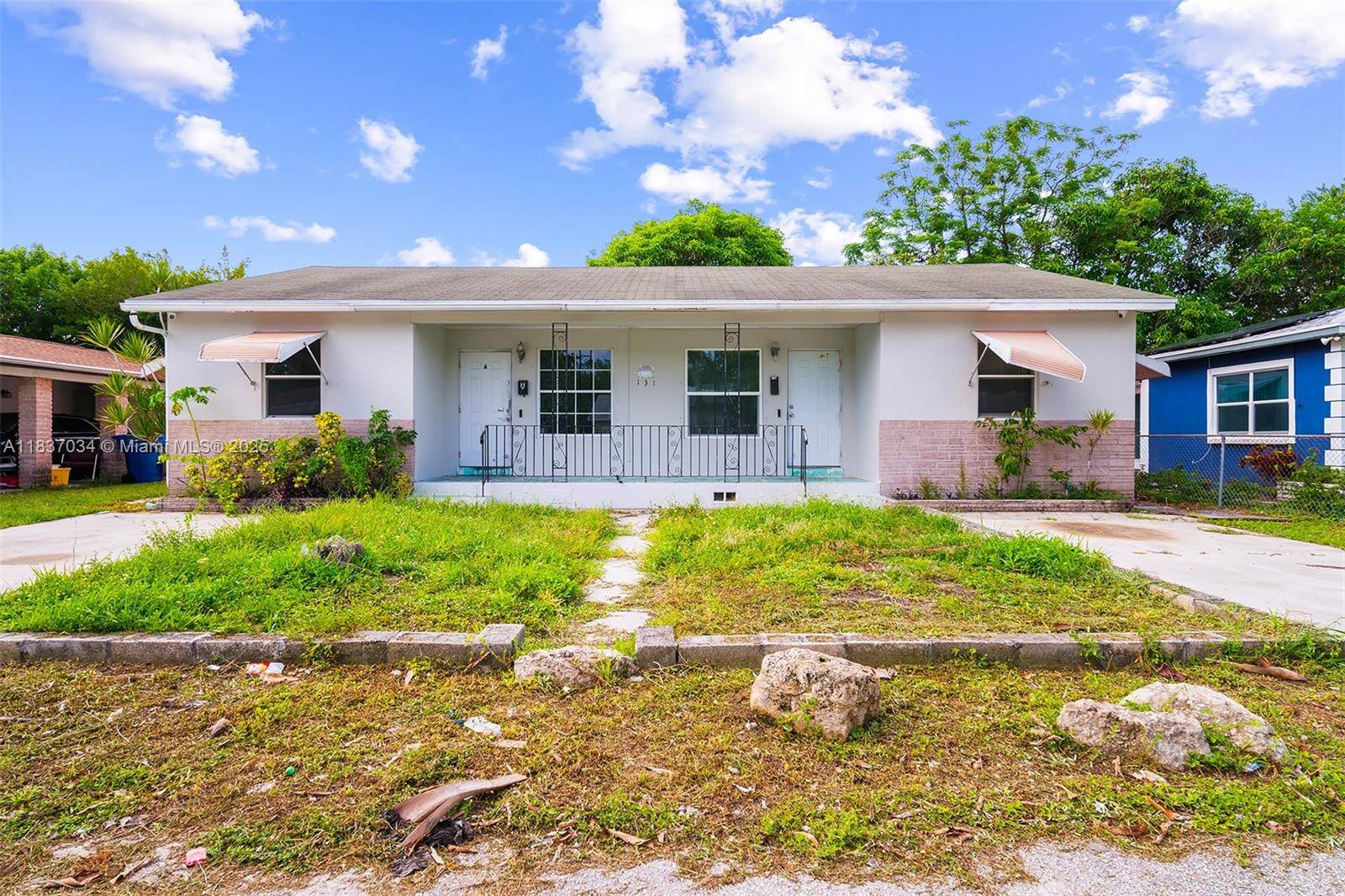 131 W 35th St, Riviera Beach, FL 33404
