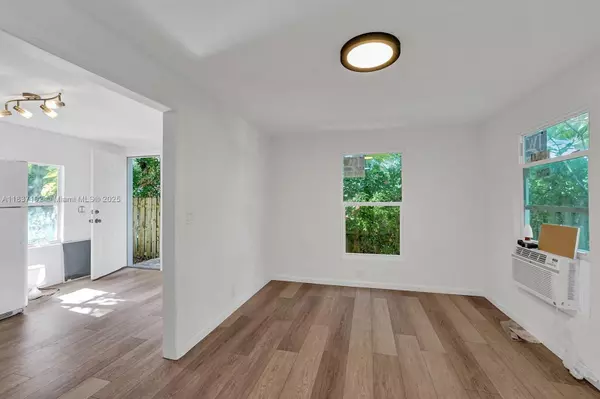 Palm Beach, FL 33460,310 N Ocean Breeze #1