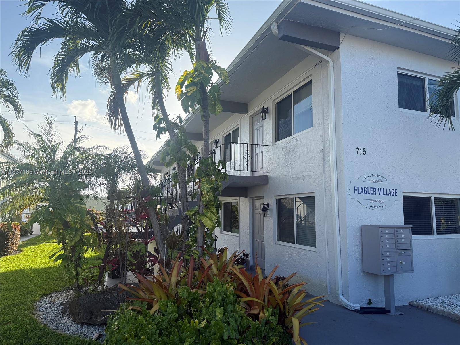 715 NE 2nd Ave #205, Fort Lauderdale, FL 33304