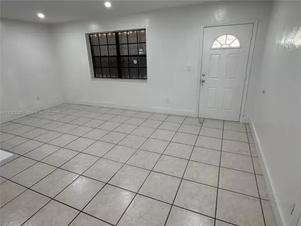 Fort Lauderdale, FL 33312,2855 SW 10th St