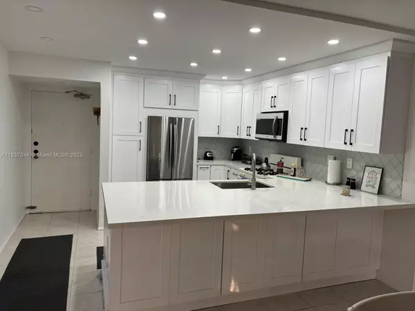 6884 N Kendall Dr #C407, Pinecrest, FL 33156