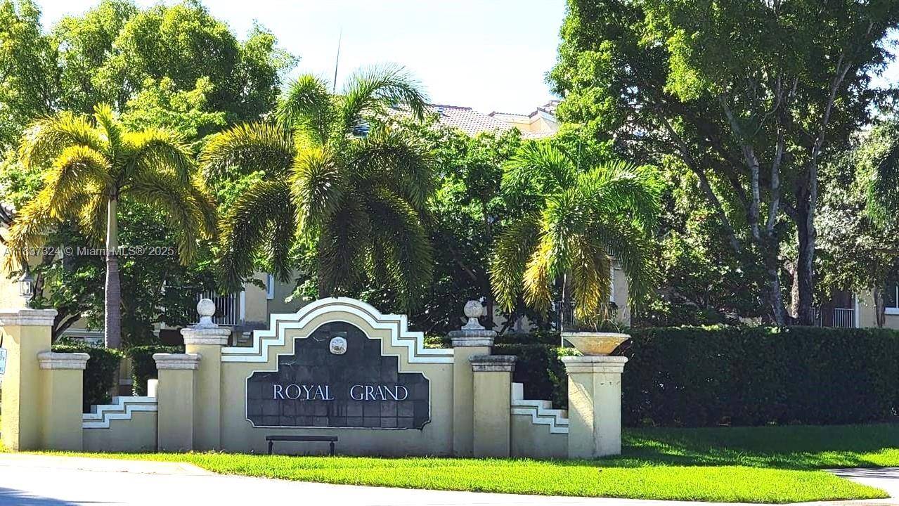 2600 S University Dr #307, Davie, FL 33328