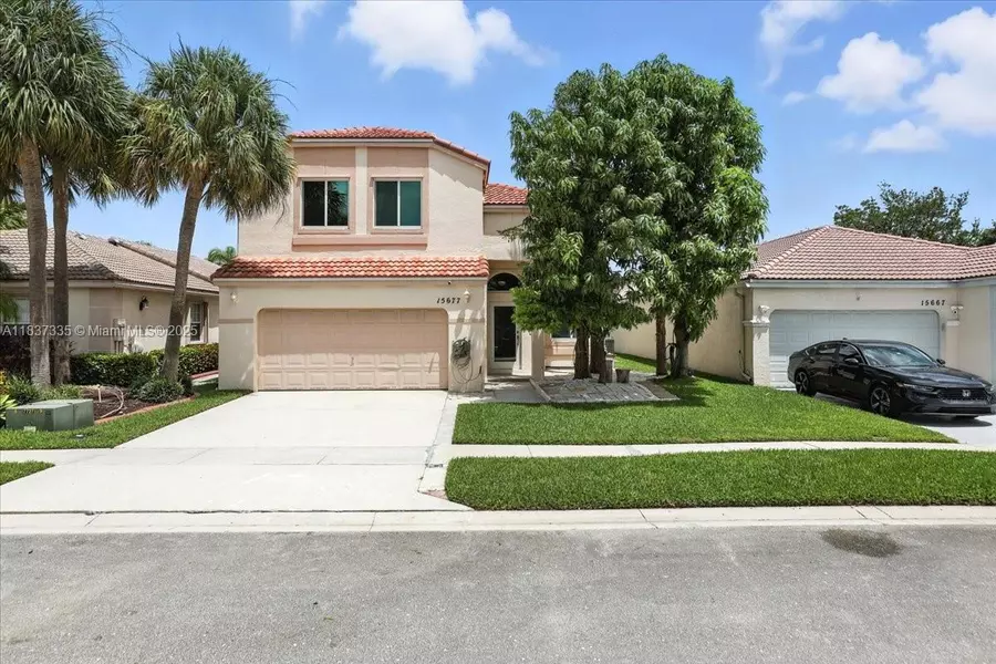 15677 NW 12th Mnr, Pembroke Pines, FL 33028