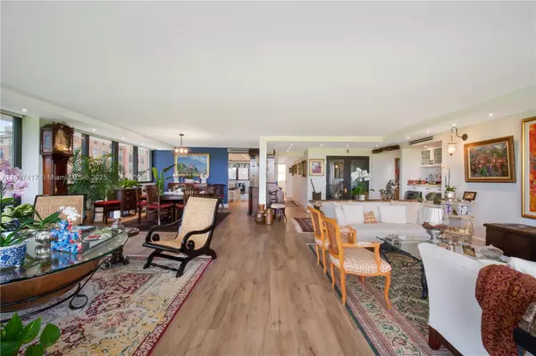 Coral Gables, FL 33134,700 Coral Way #4