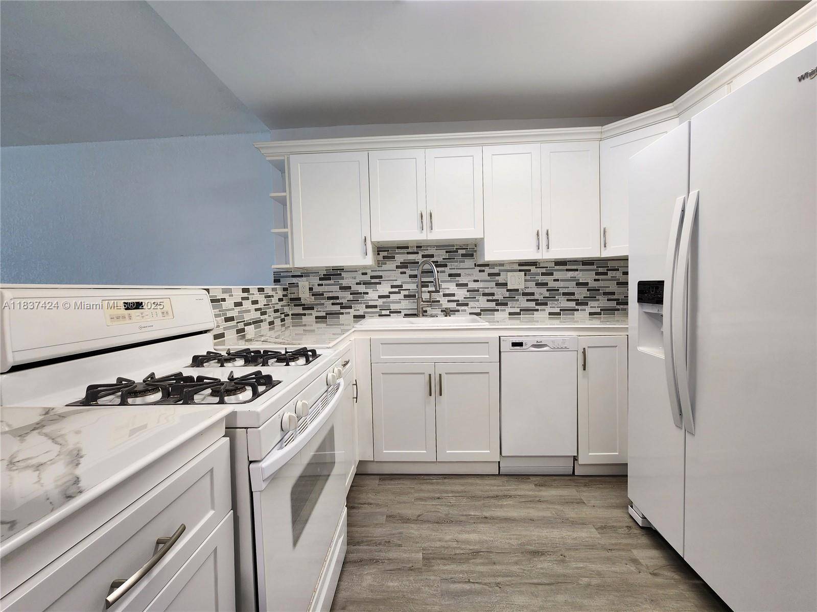 Hallandale Beach, FL 33009,2030 S Ocean Dr #502