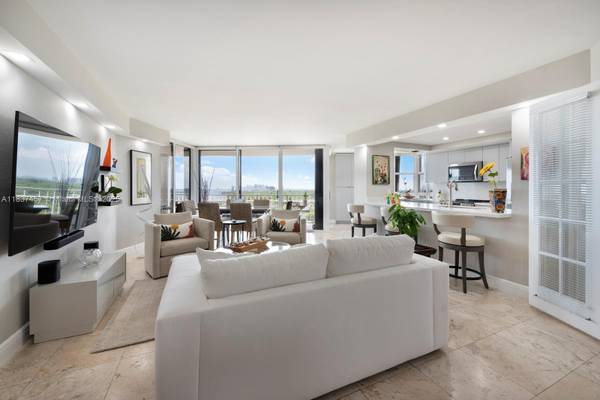 2000 Towerside Ter #1512, Miami, FL 33138