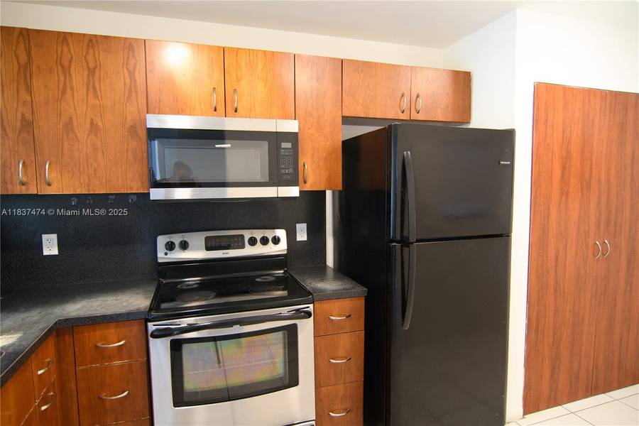 20825 NE 8th Ct #203-19, Miami, FL 33179