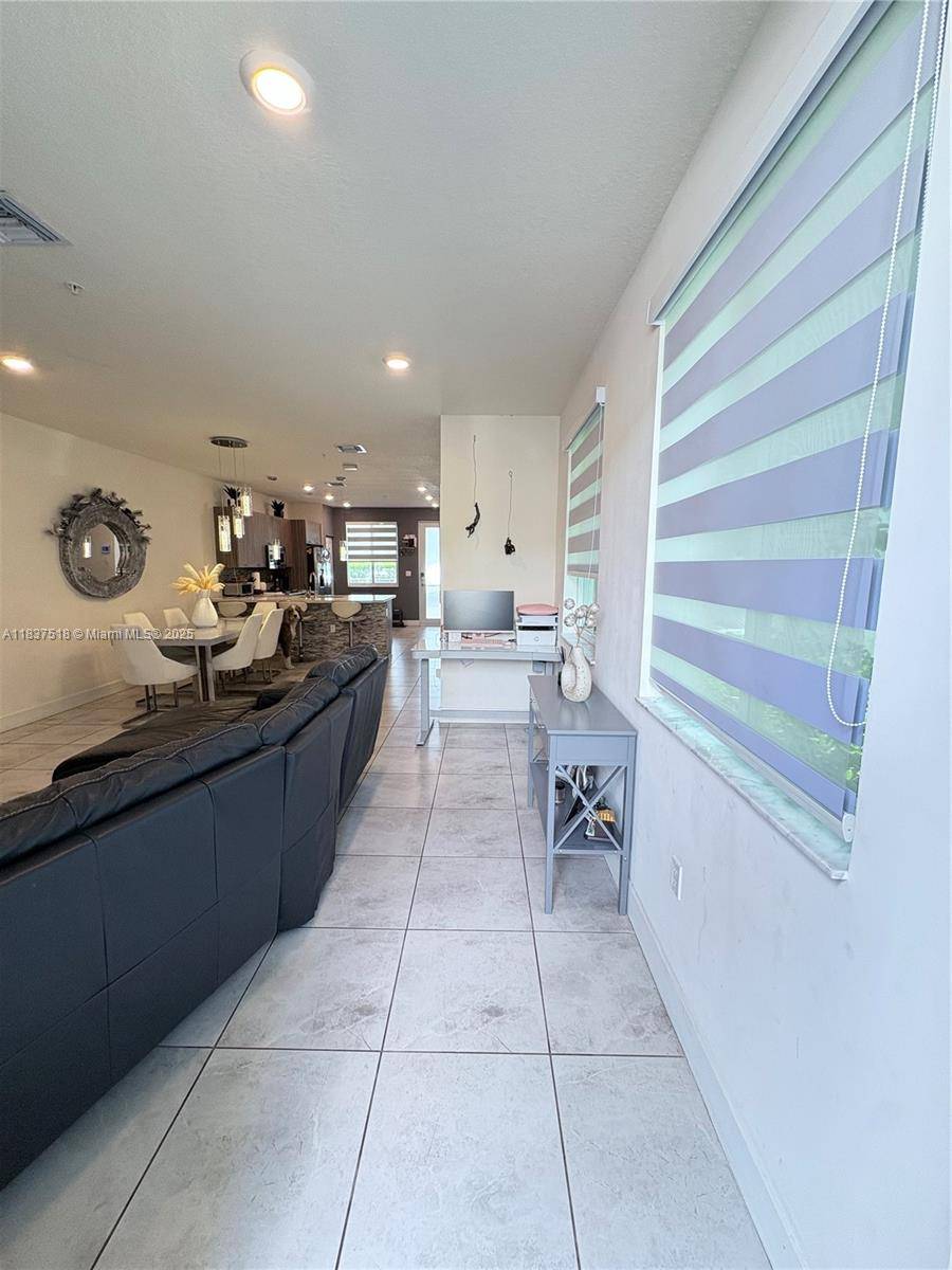 Doral, FL 33178,6421 NW 102nd Path #104