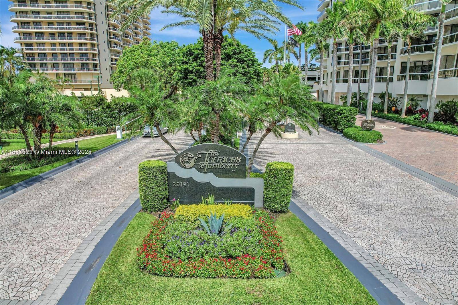 Aventura, FL 33180,20191 E Country Club Dr #2206