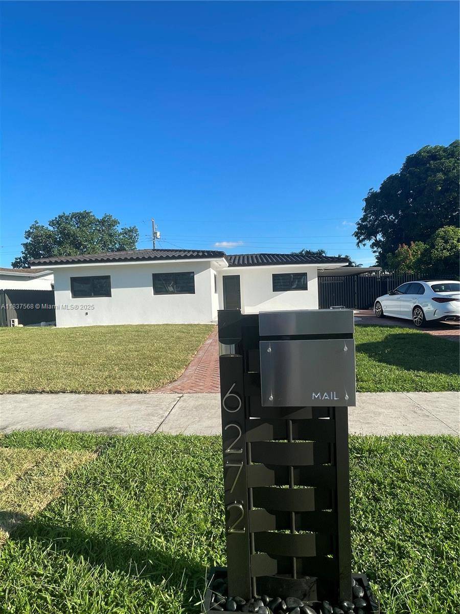 6272 NW 110th Ter, Hialeah, FL 33012