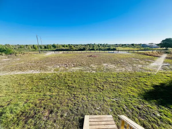 Okeechobee, FL 34972,16371 NW 262 st