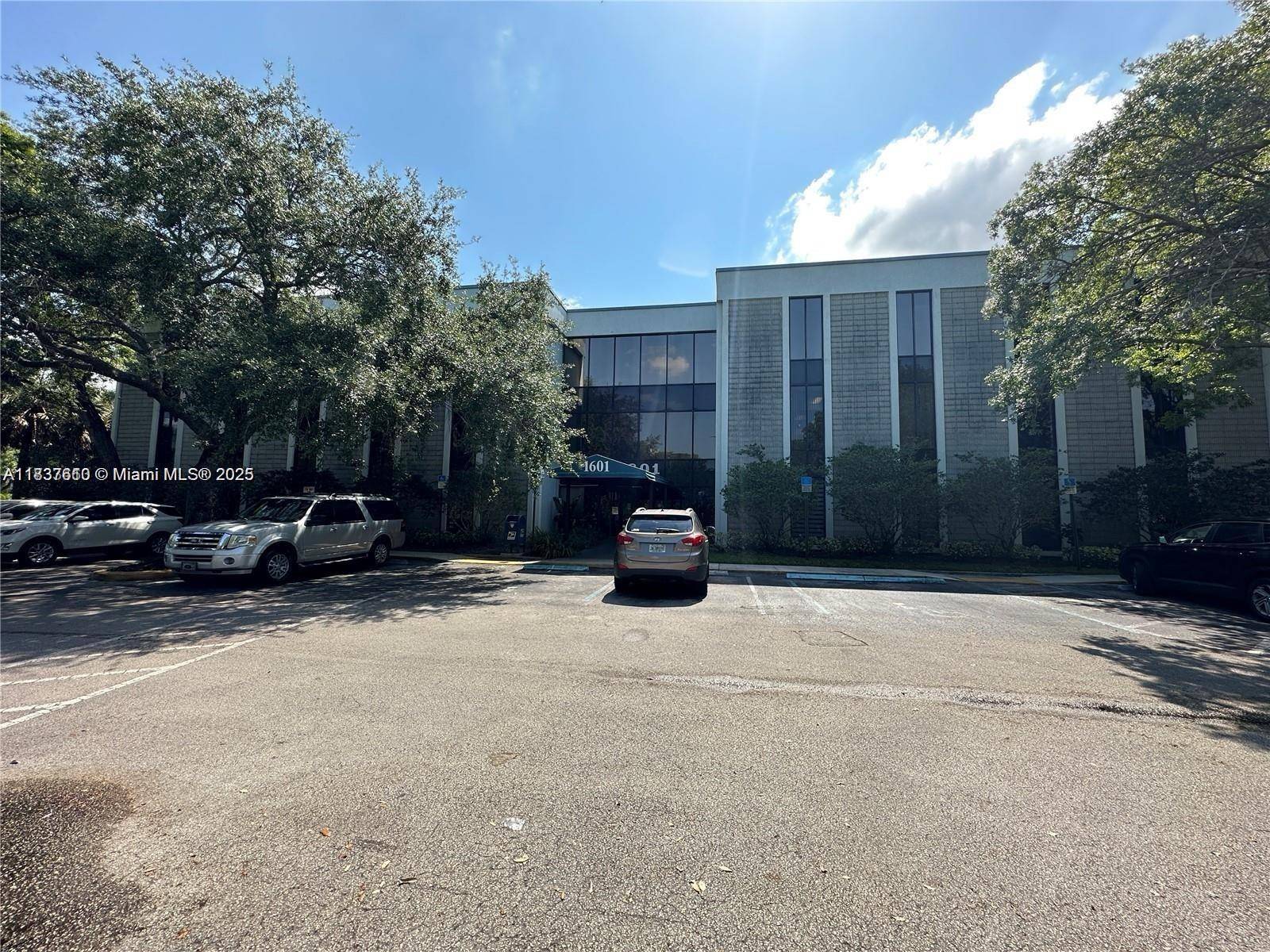 1601 N Palm Ave #300B, Pembroke Pines, FL 33026