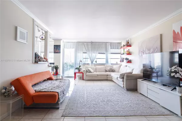 Sunny Isles Beach, FL 33160,250 174th St #502