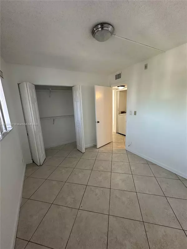 Miramar, FL 33025,8740 N Sherman Cir #406
