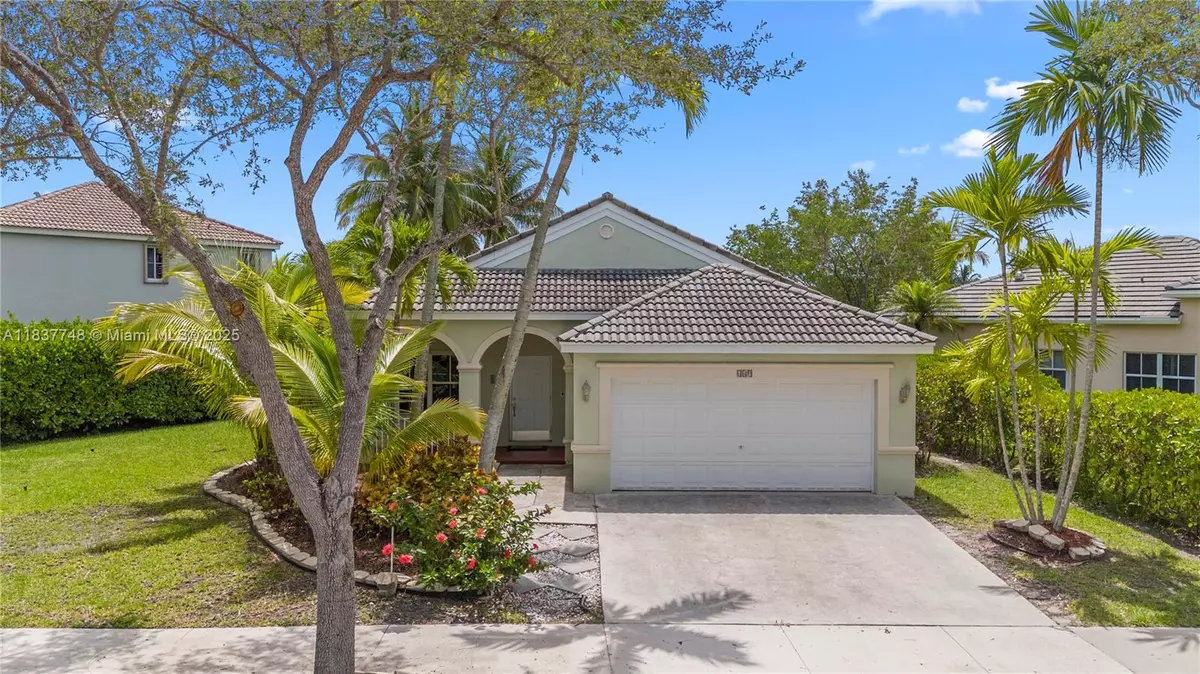 Weston, FL 33327,649 Willow Bend Rd