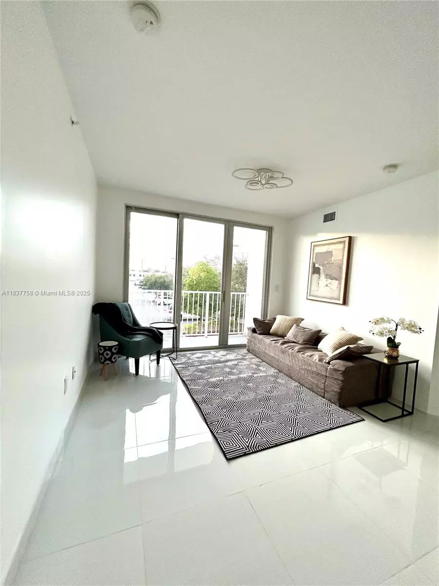 Aventura, FL 33180,2651 NE 212th Terr #202