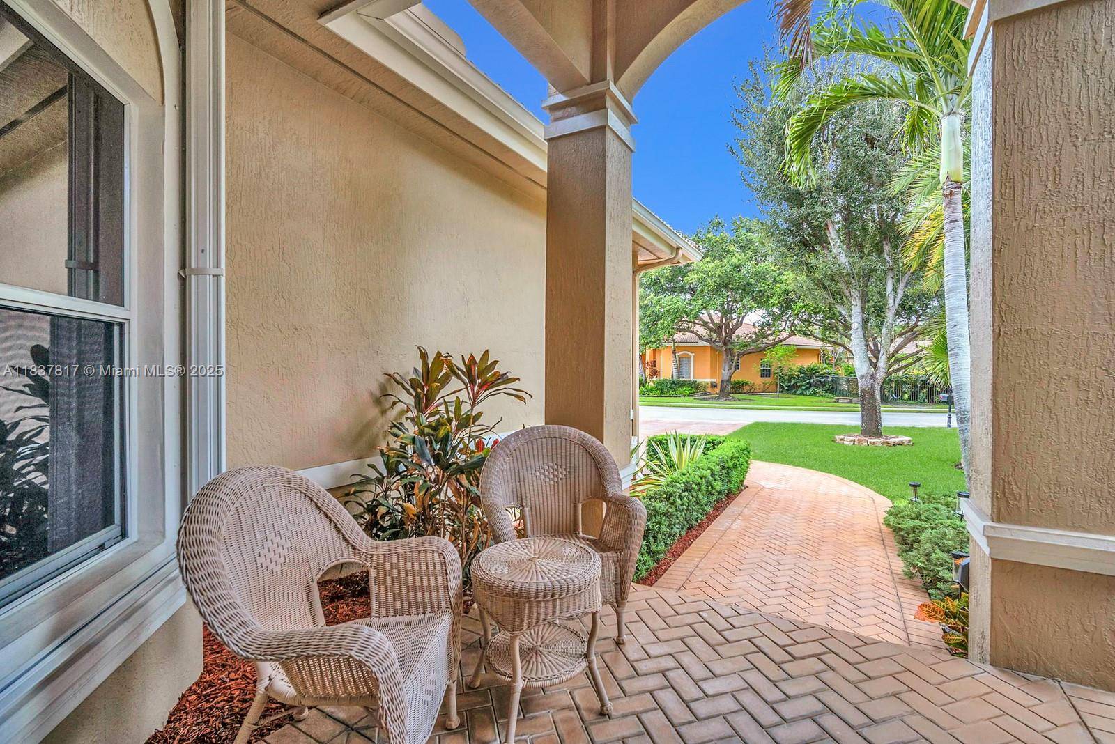 Plantation, FL 33325,113 SW 128th Ave
