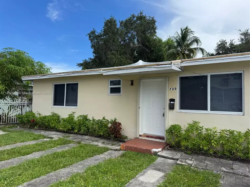 720 NE 131st St #1, North Miami, FL 33161