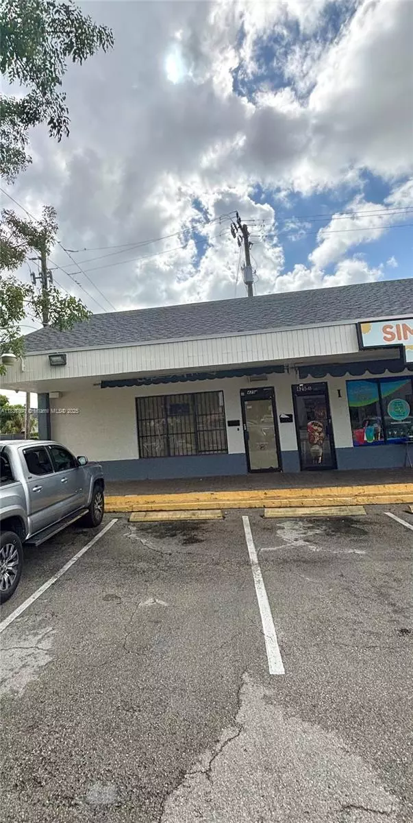 Miami, FL 33135,405 SW 22nd Ave