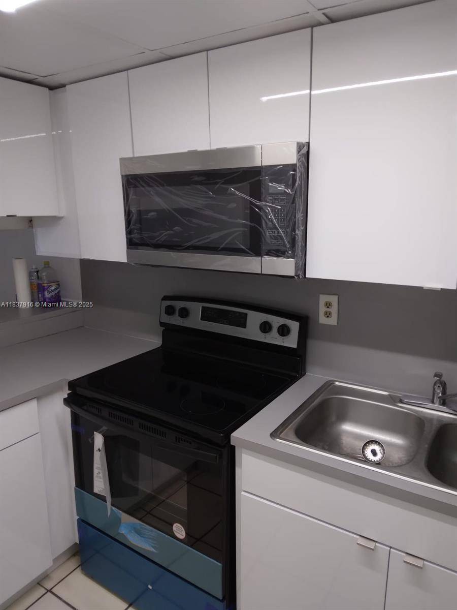 Hialeah, FL 33012,1305 W 46th St #230