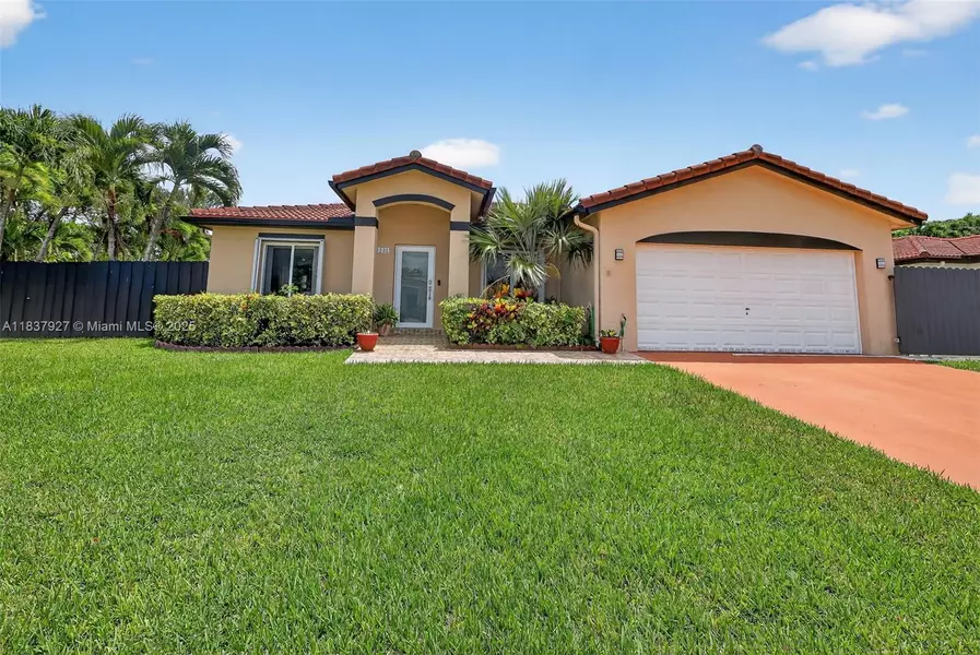 10202 SW 191st St, Cutler Bay, FL 33157