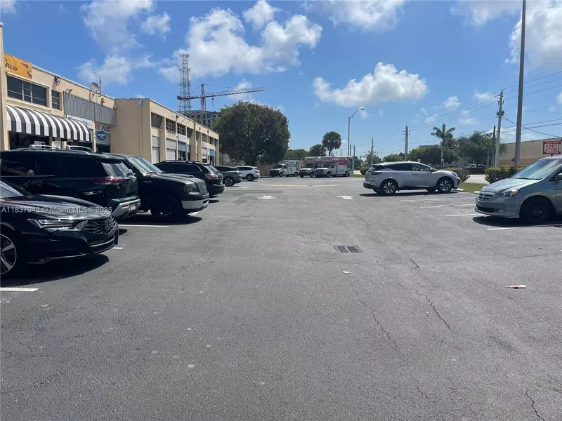 10379 SW 186th St #2M, Cutler Bay, FL 33157