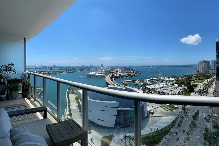 888 Biscayne Blvd #3403, Miami, FL 33132