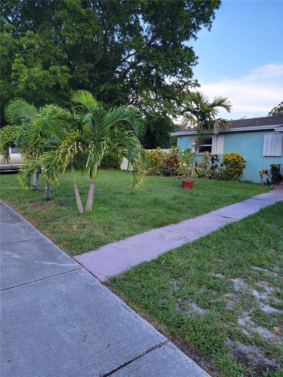 Miami, FL 33167,1760 NW 135th St